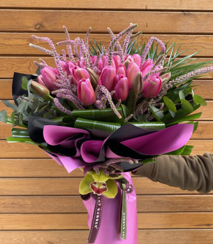 Fuşya Lale Buketi