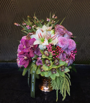 Tropikal Çiçek Aranjmanı