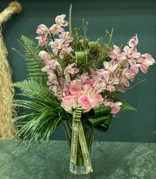 Vazoda Orkide-Gül Aranjmanı